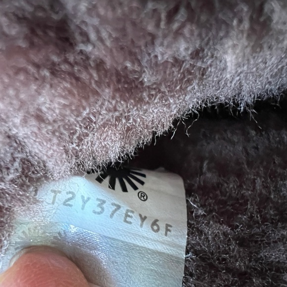 UGG EDELINA GRIZZLY BOOTS - WOMEN'S Sz 8.5 - Picture 11 of 12